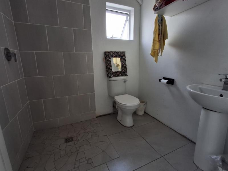 4 Bedroom Property for Sale in Lampiesbaai Western Cape
